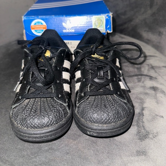 GUC | Toddler shoes size 8 | Adidas - Picture 1 of 12